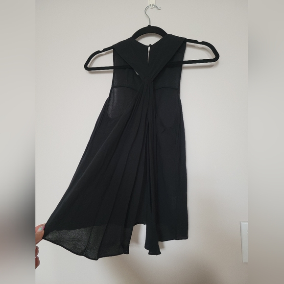 BCBGMAXAZRIA | Racerback Tank with Slit - Size XXS - Picture 5 of 10